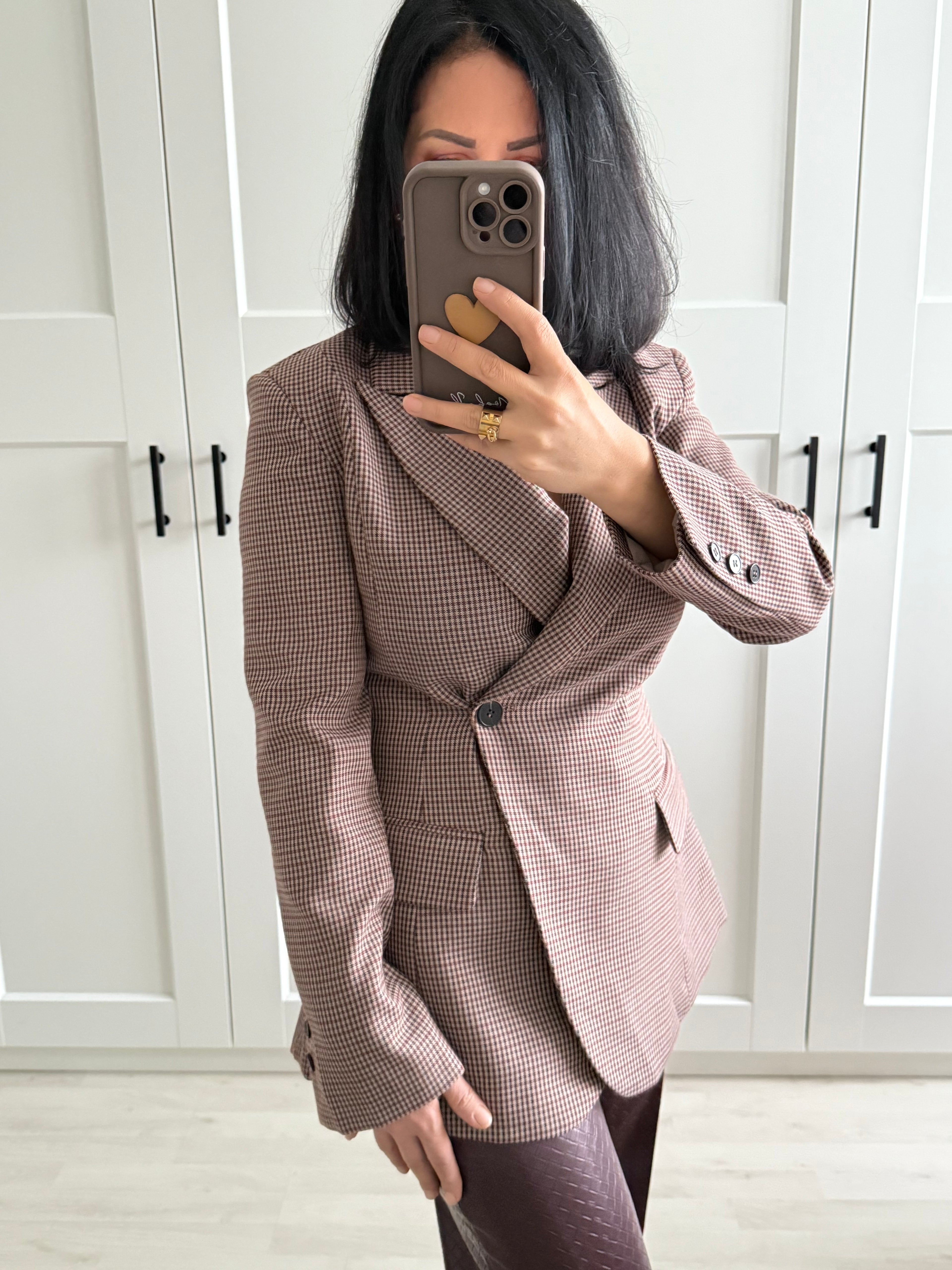 CINCHED CHECKERED BLAZER
