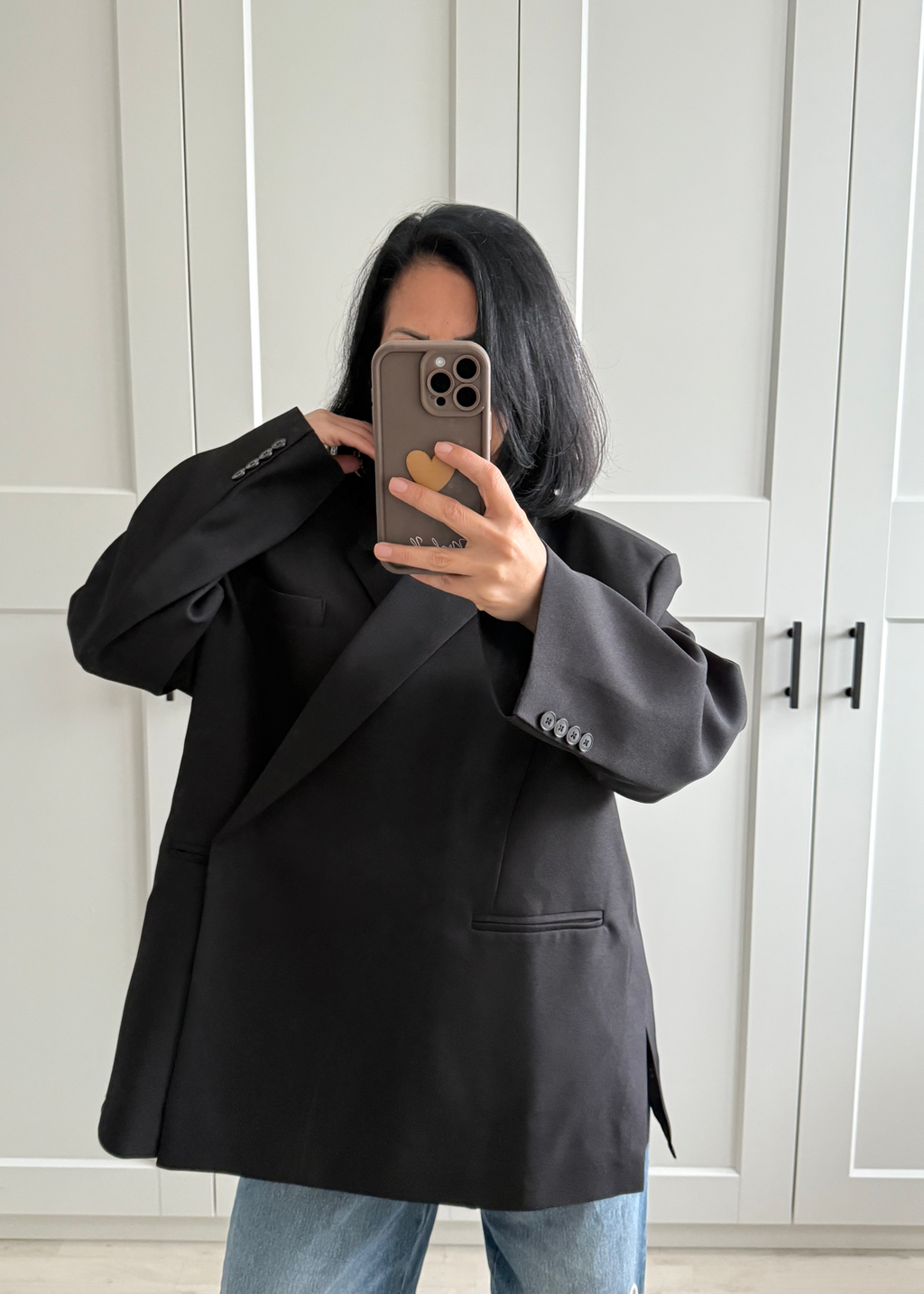 OVERSIZED BLACK BLAZER