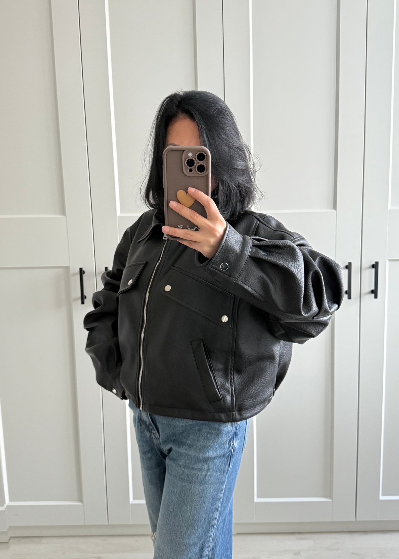 BLACK PUFFY BOMBERJACKET