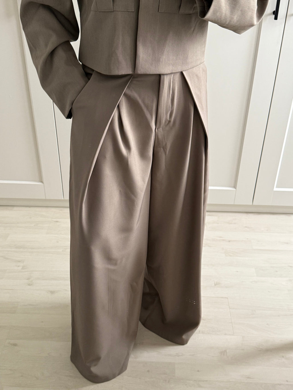 TAUPE WIDE LEG PANTALON