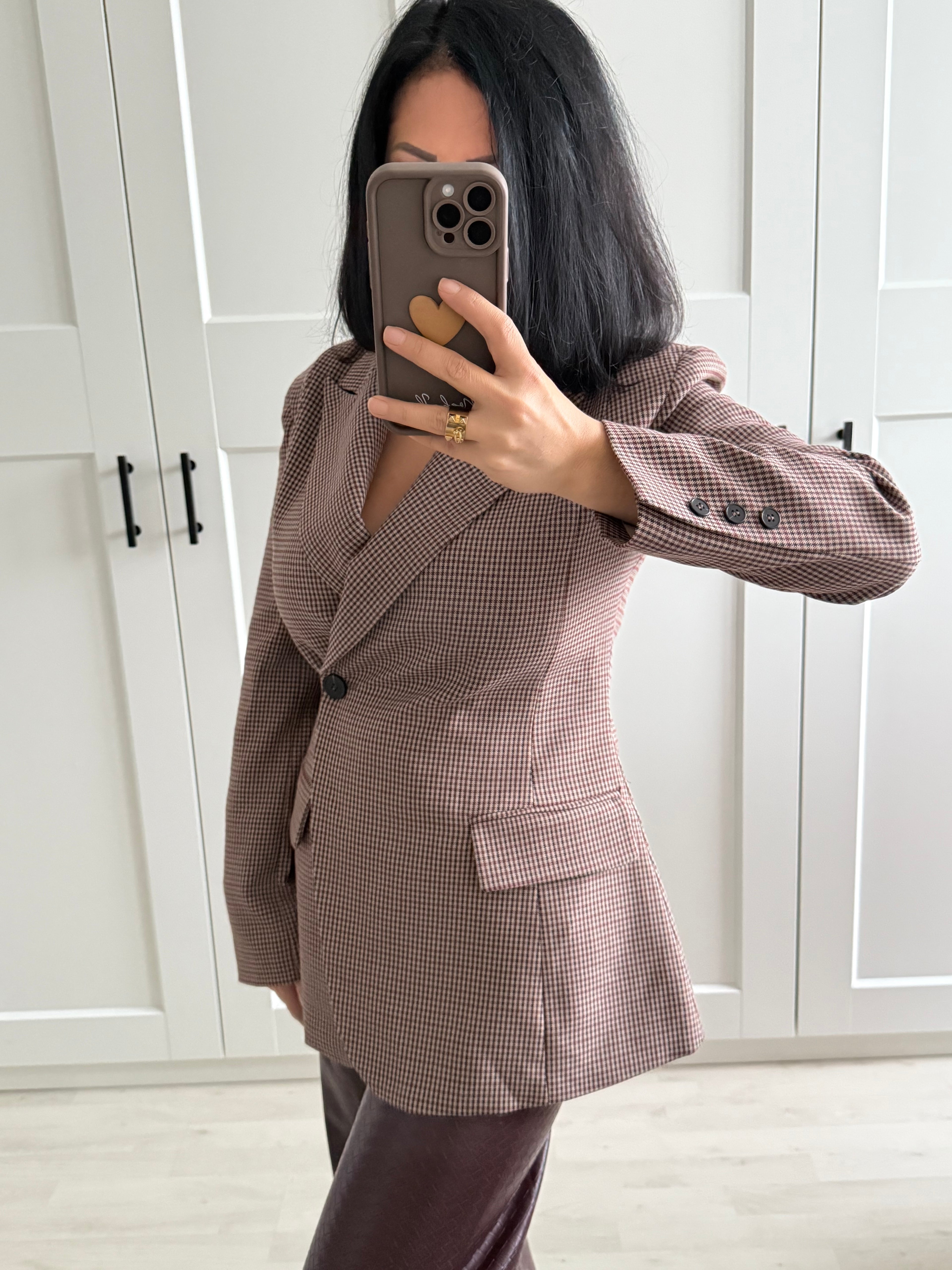 CINCHED CHECKERED BLAZER